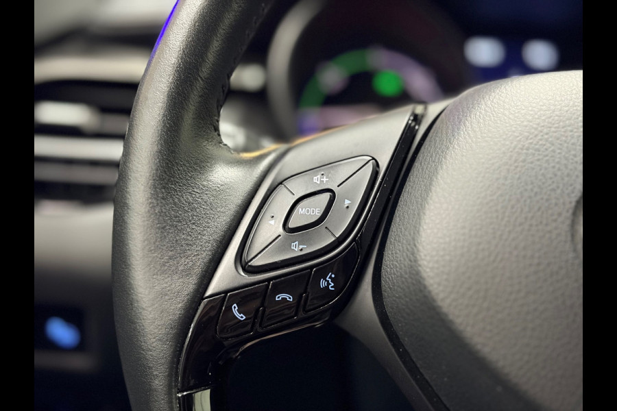 Toyota C-HR 2.0 Hybrid Dynamic| Carplay|Led|Navigatie|Camera |ACC|Stoelverwarming + Stuur