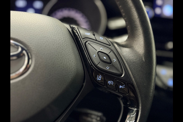 Toyota C-HR 2.0 Hybrid Dynamic| Carplay|Led|Navigatie|Camera |ACC|Stoelverwarming + Stuur
