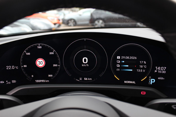 Porsche Taycan Turbo S 93 kWh / SoH 91,3% / Full option! / Panoramadak / 360Camera / Burmester / Keyless / Achterasbesturing / 21'' / Carbon / InnoDrive / Sportdesign+Chrono / Massage+Ventilatie / Dodehoek / DAB