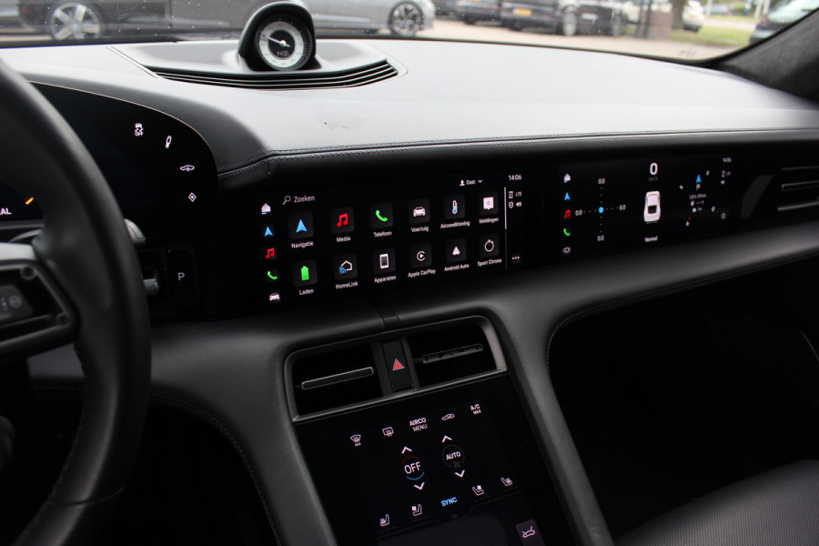 Porsche Taycan Turbo S 93 kWh / SoH 91,3% / Full option! / Panoramadak / 360Camera / Burmester / Keyless / Achterasbesturing / 21'' / Carbon / InnoDrive / Sportdesign+Chrono / Massage+Ventilatie / Dodehoek / DAB