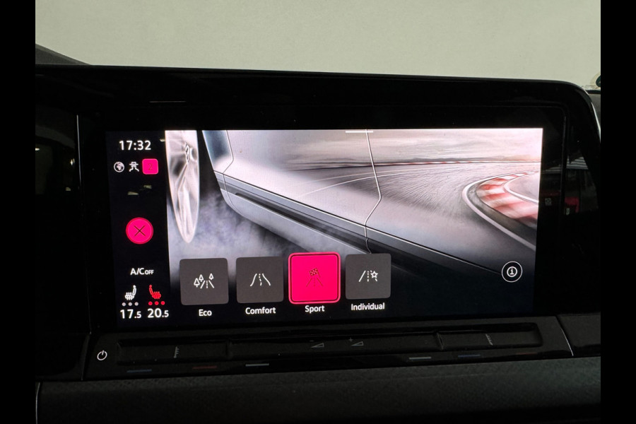 Volkswagen Golf 2.0 TDI R-Line Pano|Camera|Stoelverwarming|Sfeer|Keyless