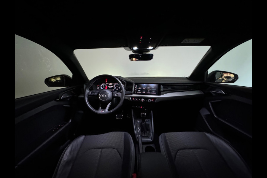 Audi A1 SPORTBACK 30 TFSI EPIC Stoelverwarming |Cruise Control|Lane Assist|Carplay