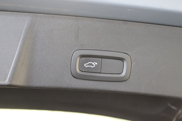 Volvo XC40 1.5 T3 Momentum Pro