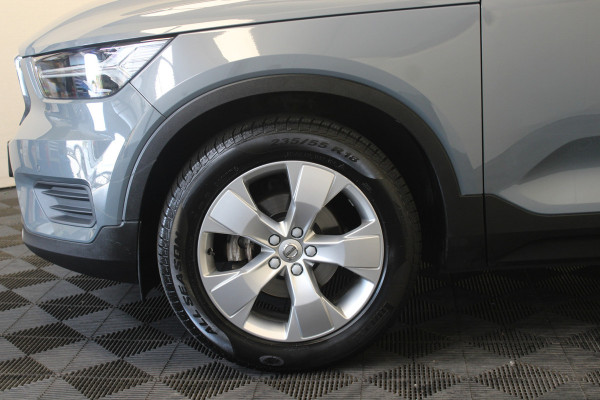 Volvo XC40 1.5 T3 Momentum Pro