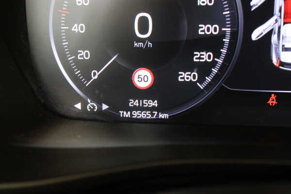 Volvo XC40 1.5 T3 Momentum Pro