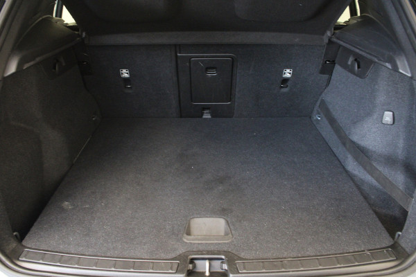 Volvo XC40 1.5 T3 Momentum Pro