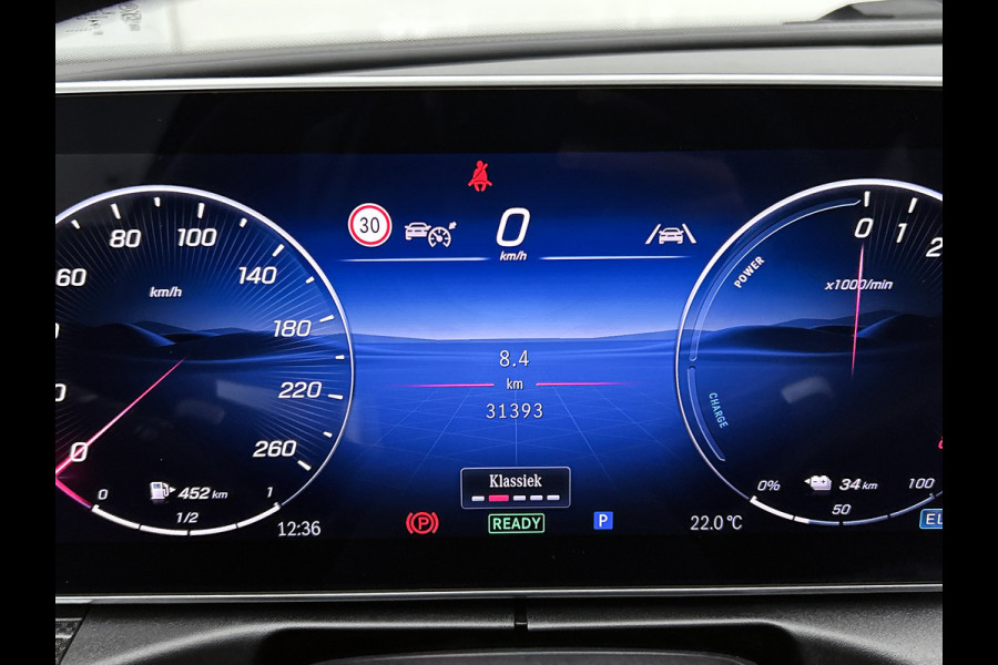 Mercedes-Benz C-Klasse Estate 300 e Business Solution AMG AMG Line | Night Pakket | Panorama Schuif-Kanteldak | Parkeerpakket met 360°-camera | Alarm Klasse 3. Inclusief 24 maanden Mercedes-Benz Certified garantie voor Europa.
