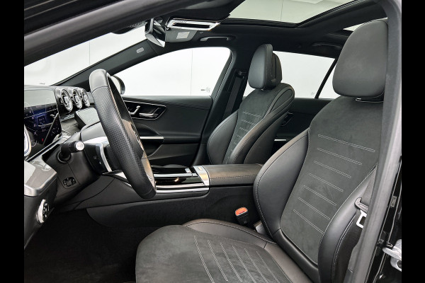 Mercedes-Benz C-Klasse Estate 300 e Business Solution AMG AMG Line | Night Pakket | Panorama Schuif-Kanteldak | Parkeerpakket met 360°-camera | Alarm Klasse 3. Inclusief 24 maanden Mercedes-Benz Certified garantie voor Europa.
