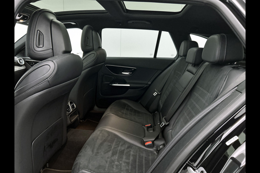 Mercedes-Benz C-Klasse Estate 300 e Business Solution AMG AMG Line | Night Pakket | Panorama Schuif-Kanteldak | Parkeerpakket met 360°-camera | Alarm Klasse 3. Inclusief 24 maanden Mercedes-Benz Certified garantie voor Europa.