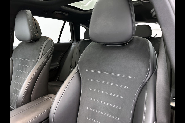 Mercedes-Benz C-Klasse Estate 300 e Business Solution AMG AMG Line | Night Pakket | Panorama Schuif-Kanteldak | Parkeerpakket met 360°-camera | Alarm Klasse 3. Inclusief 24 maanden Mercedes-Benz Certified garantie voor Europa.