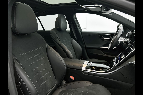 Mercedes-Benz C-Klasse Estate 300 e Business Solution AMG AMG Line | Night Pakket | Panorama Schuif-Kanteldak | Parkeerpakket met 360°-camera | Alarm Klasse 3. Inclusief 24 maanden Mercedes-Benz Certified garantie voor Europa.