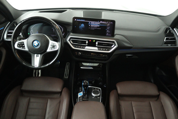 BMW iX3 High Executive 80 kWh (PANORAMADAK, CAMERA, STOEL/STUUR VERWARMING, ELEKTR STOELEN)