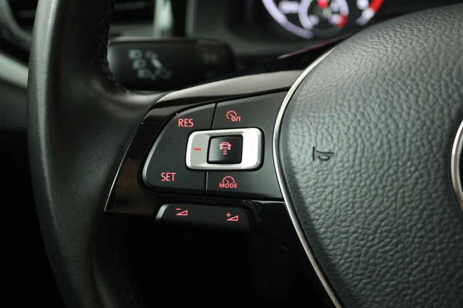 Volkswagen Polo 1.0 TSI Comfortline (CAMERA, CRUISE ADAPTIEF, CARPLAY)