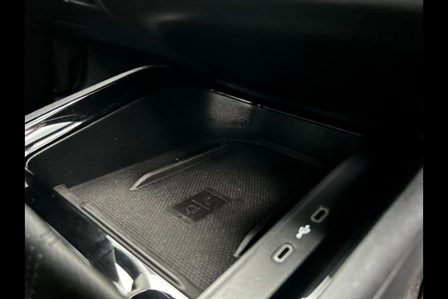Škoda Kamiq 1.5 TSI ACT Business Edition, Camera, carplay, trekhaak afneembaar, stoelverwarming
