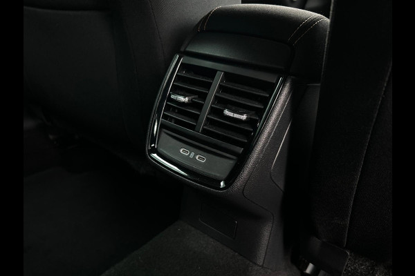 Škoda Kamiq 1.5 TSI ACT Business Edition, Camera, carplay, trekhaak afneembaar, stoelverwarming
