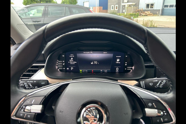 Škoda Kamiq 1.5 TSI ACT Business Edition, Camera, carplay, trekhaak afneembaar, stoelverwarming
