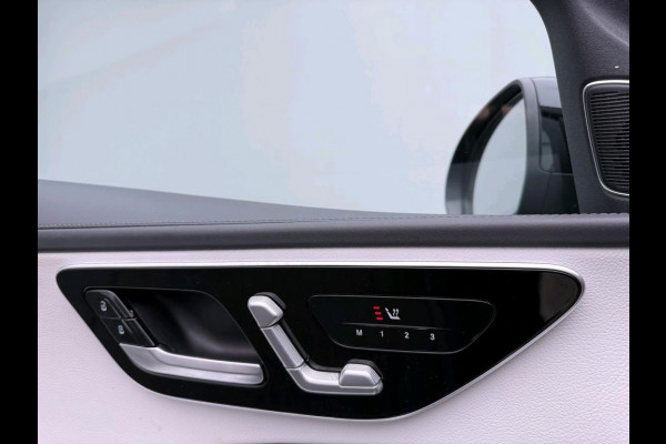 Mercedes-Benz C-Klasse Estate 300 e AMG Plug-In Hybride AMG Line | Premium Plus | Night Pakket | Panorama Schuif-Kanteldak | Alarm | Inclusief 24 maanden MB Certified garantie voor Europa.