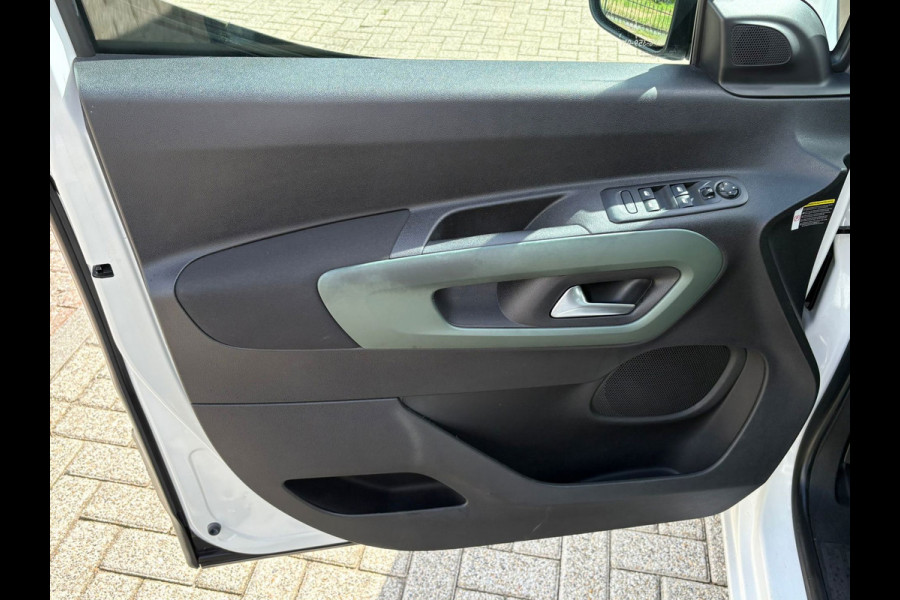 Citroën Berlingo 1.2 PureTech Shine WEINIG KM! NIEUW!