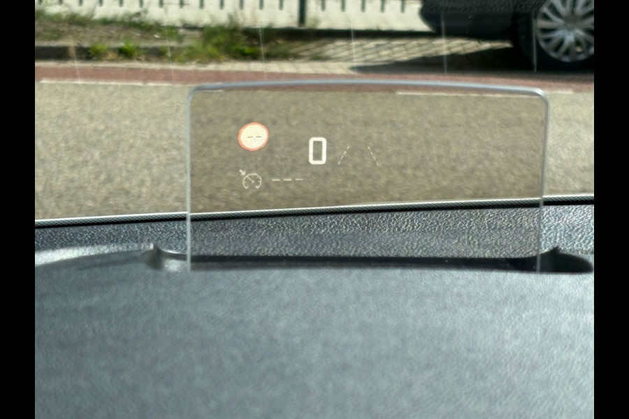 Citroën Berlingo 1.2 PureTech Shine WEINIG KM! NIEUW!