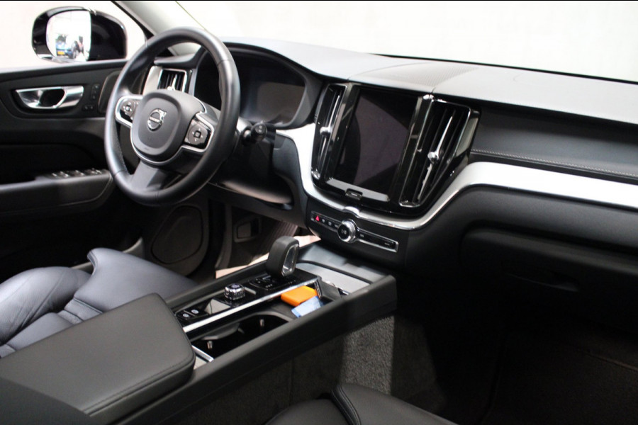 Volvo XC60 2.0 T8 Plug-in hybrid Longe Range/Dark/Pano/22 Inch/Trekhaak/455PK Prijs is rijklaar