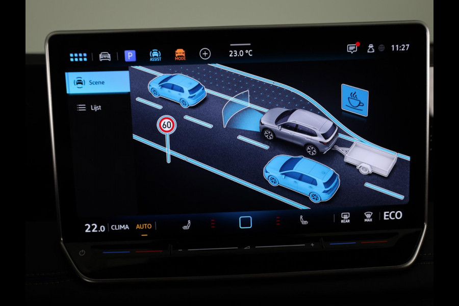 Volkswagen Tiguan 1.5 eHybrid R-Line Edition 204 pk Automaat (DSG) | Verlengde garantie | Navigatie | Panoramadak | Trekhaak (wegklapbaar) | Parkeersensoren (Park assist) | Rondomzicht camera | Black Style pakket | R-Line |