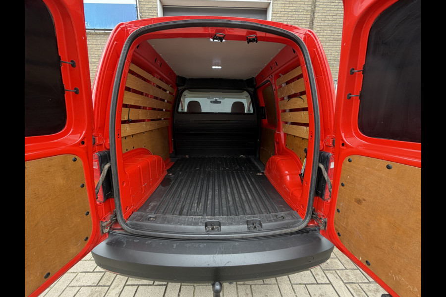 Volkswagen Caddy 2.0 TDI 102 PK Euro 6 L1H1 Trekhaak/cruise control/navigatie systeem
