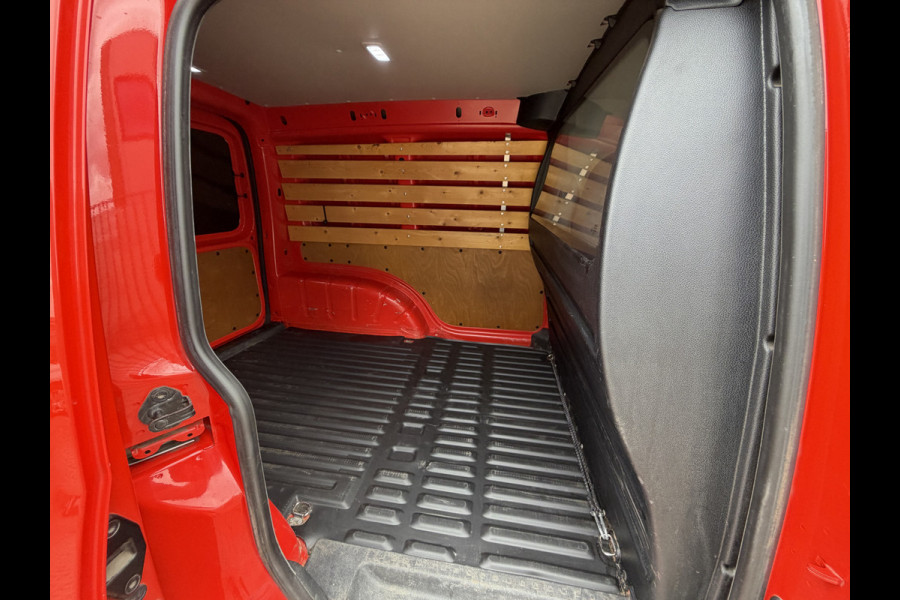 Volkswagen Caddy 2.0 TDI 102 PK Euro 6 L1H1 Trekhaak/cruise control/navigatie systeem