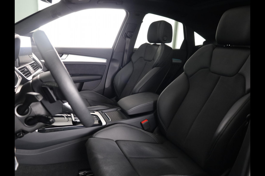 Audi Q5 Sportback 55 TFSI e S edition Competition 367pk | Private Lease € 994,- per maand |  Panoramadak | Trekhaak | Head up Display | B&O Premium Audio | Verlengde garantie | S-line interieur