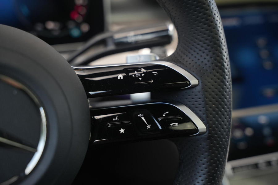 Mercedes-Benz CLE Coupé 300 e AMG Line Panoramadak Burmester Memory Ambient Keyless