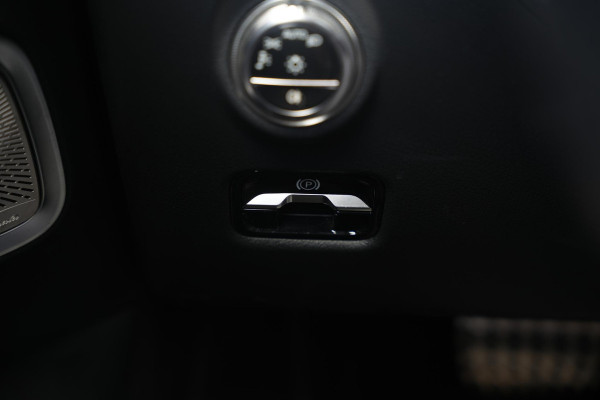 Mercedes-Benz CLE Coupé 300 e AMG Line Panoramadak Burmester Memory Ambient Keyless