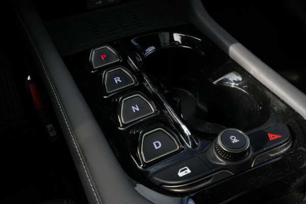 BYD SEAL U VinFAST Plus 87.7 kWh Apple carplay Cruise control adaptief DAB Mistlampen voor Bots waarschuwing Stuurwielverw.