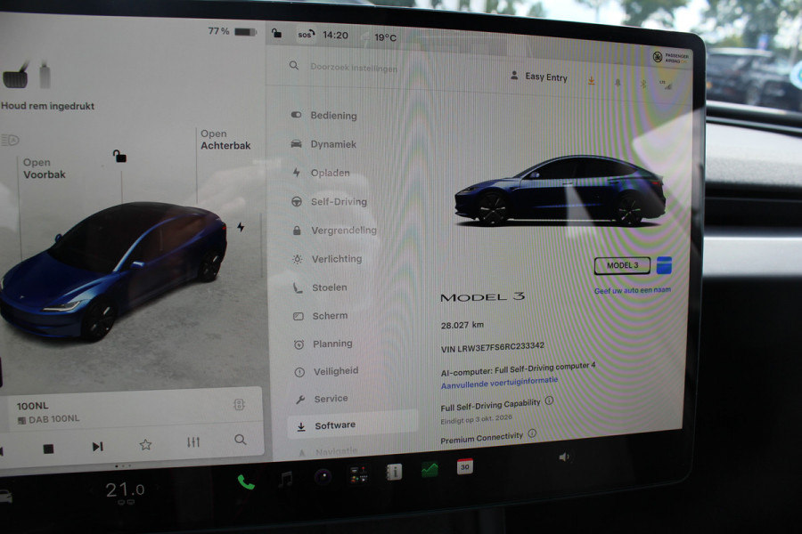 Tesla Model 3 RWD 60 kWh / Autopilot 4 / 4season banden / Panoramadak / Camera / Leder / 18'' / Navigatie / Stoelverwarming