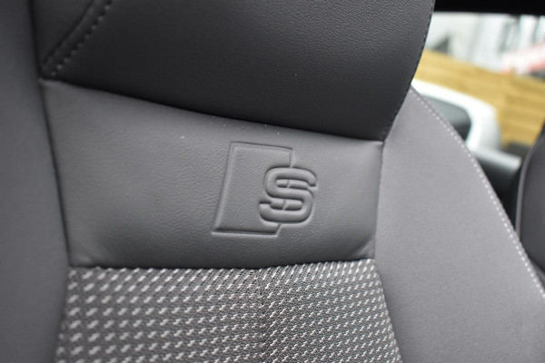 Audi A3 Sportback 35 TFSI 3X S-Line Pano Keyless Sonos Camera