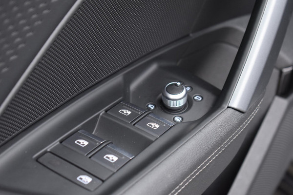 Audi A3 Sportback 35 TFSI 3X S-Line Pano Keyless Sonos Camera