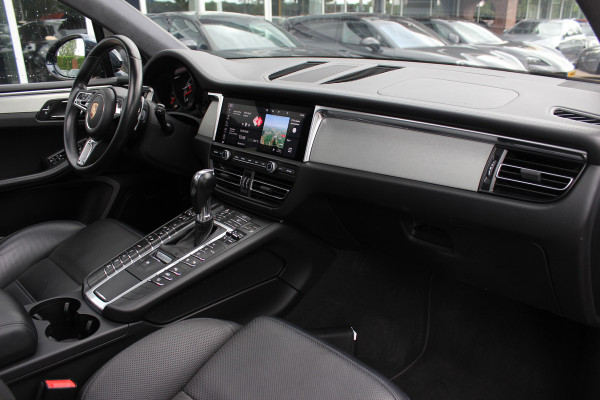 Porsche Macan 2.9 Turbo / Panoramadak / 360Camera / Standkachel / Luchtvering / Adaptieve Stoelen / Keyless / 21'' / Matrix LED / Bose / Sportdesign / Ventilatie+Verwarming / Dodehoek / DAB / ACC