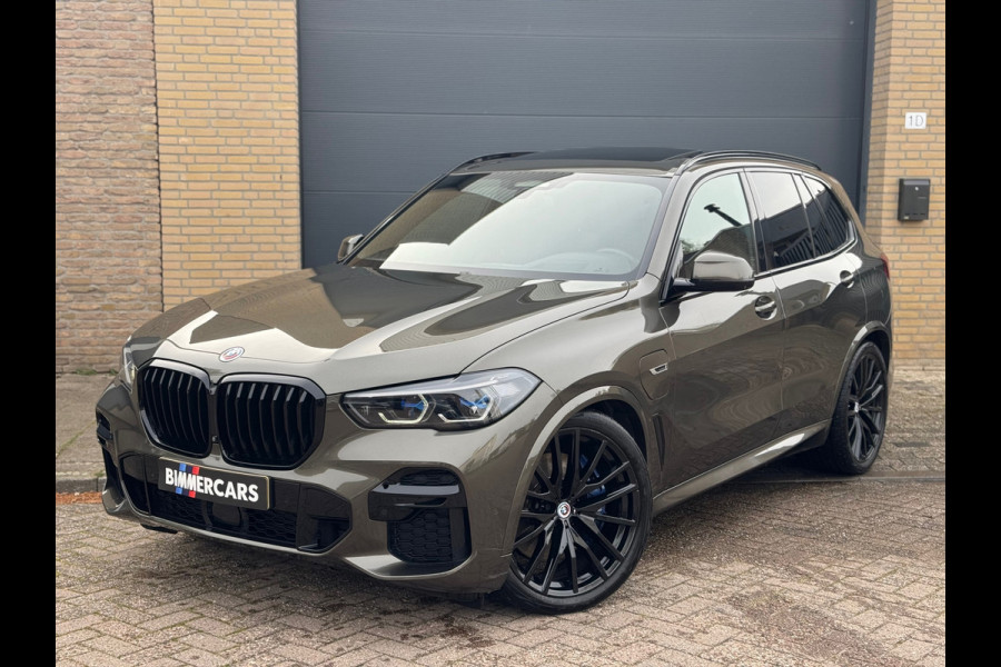 BMW X5 XDrive45e M Pakket | B&W | Laser | Pano | HUD | 360 | DriveAssist | Individuel 50Jahre Edition | Manhattan|