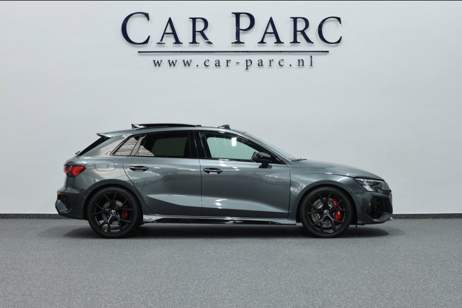 Audi RS3 Sportback 2.5 TFSI quattro 400+PK MATRIX-LED/VIRTUAL/B&O/SFEER/LEDER+S.VERWARMING/19"LMV/CAM/PDC/ACC/12 MND GARANTIE!!