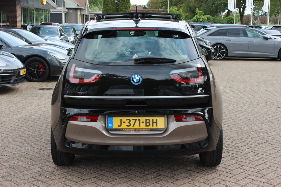 BMW i3 Executive Edition 120Ah 42 kWh / SoH 92,8% / Panoramadak / Camera / Navigatie / 20'' / DAB / Stoelverwarming / Warmtepomp / Cruise Control