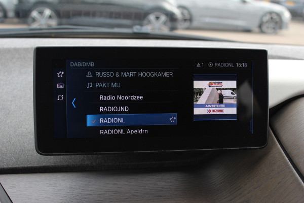 BMW i3 Executive Edition 120Ah 42 kWh / SoH 92,8% / Panoramadak / Camera / Navigatie / 20'' / DAB / Stoelverwarming / Warmtepomp / Cruise Control