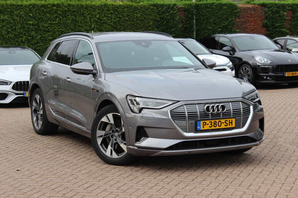 Audi e-tron e-tron 55 quattro advanced Pro Line Plus 95 kWh / SoH 95,6 % / Trekhaak / 360Camera / Luchtvering / Keyless / 20'' / CarPlay / Stoelverwarming / Dodehoek / DAB / ACC