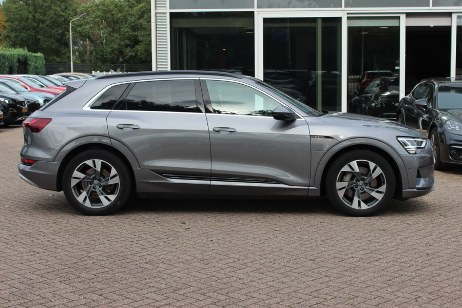Audi e-tron e-tron 55 quattro advanced Pro Line Plus 95 kWh / SoH 95,6 % / Trekhaak / 360Camera / Luchtvering / Keyless / 20'' / CarPlay / Stoelverwarming / Dodehoek / DAB / ACC