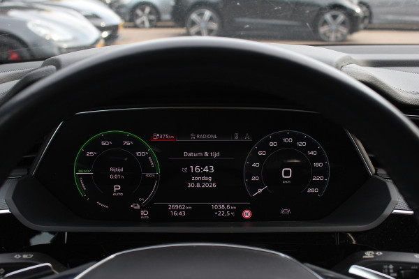 Audi e-tron e-tron 55 quattro advanced Pro Line Plus 95 kWh / SoH 95,6 % / Trekhaak / 360Camera / Luchtvering / Keyless / 20'' / CarPlay / Stoelverwarming / Dodehoek / DAB / ACC
