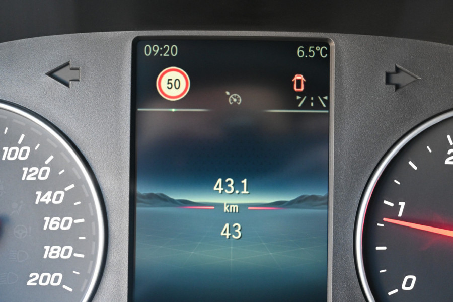 Mercedes-Benz Sprinter 317 CDI L2H2 Pro LED, Geveerde stoel, Smartphone integratie, Climate controle, Navigatie
