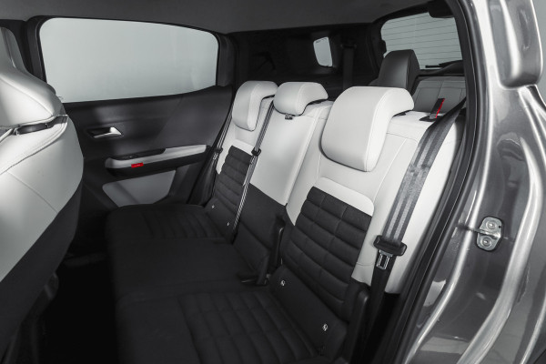 Citroën C3 Aircross 1.2 Hybrid 145PK Max 7p. | Dig. Cockpit | Cruise | PDC | Camera | NAV + App. Connect | ECC | LM 17" | 8645