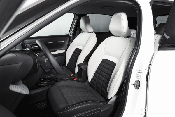 Citroën C3 Aircross 1.2 Hybrid 145PK Max 7p. | Dig. Cockpit | Cruise | PDC | Camera | NAV + App. Connect | ECC | LM 17" | 8693