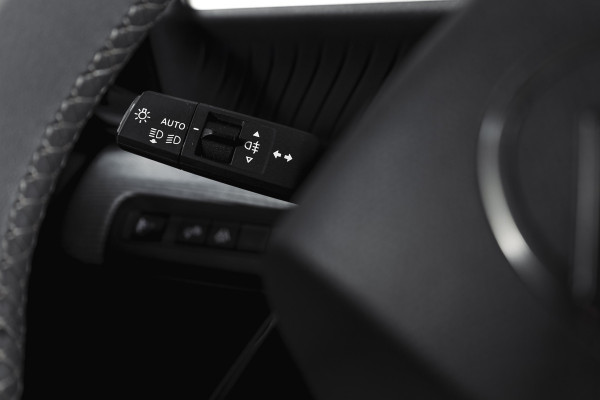 Citroën C3 Aircross 1.2 Hybrid 145PK Max 7p. | Dig. Cockpit | Cruise | PDC | Camera | NAV + App. Connect | ECC | LM 17" | 8693