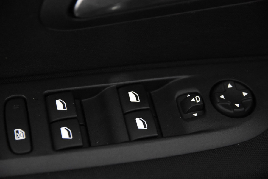Peugeot 208 Active 100 *1ste Eigenaar*Carplay*Navigatie*PDC*