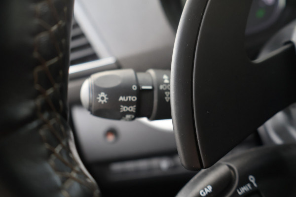 Opel Vivaro 2.0 BlueHDi 145pk L2 Automaat Airco Navigatie Camera