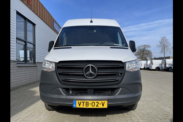 Mercedes-Benz Sprinter 317 1.9 CDI 170pk L3H2 RWD Functional / rijklaar € 32.950 ex btw / lease vanaf € 893 / trekhaak + opstap achter / 270 graden deuren / achteruit rijcamera !