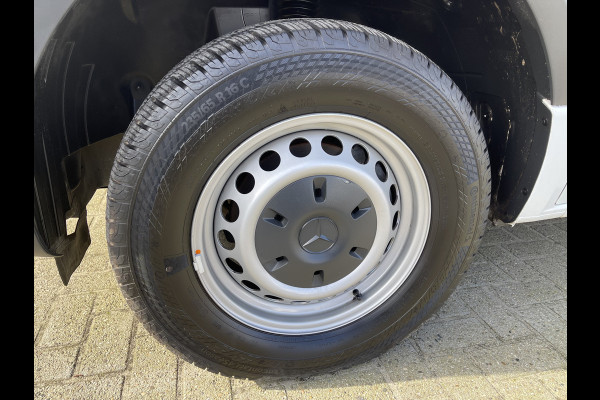 Mercedes-Benz Sprinter 317 1.9 CDI 170pk L3H2 RWD Functional / rijklaar € 32.950 ex btw / lease vanaf € 893 / trekhaak + opstap achter / 270 graden deuren / achteruit rijcamera !